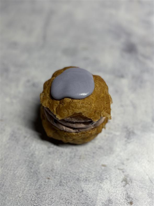 Fastelavnsbolle med solbær