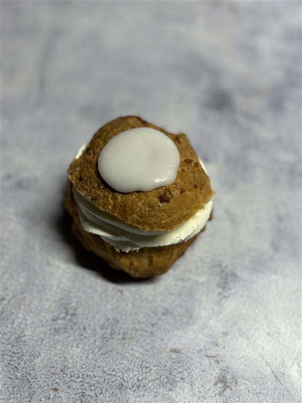 Fastelavnsbolle med sveskemarmelade